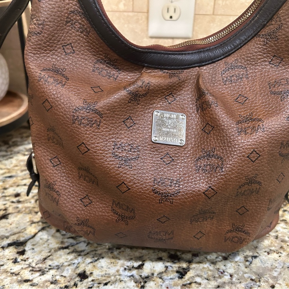 MCM Crossbody Medium Choco Brown Bag - Picture 9 of 13